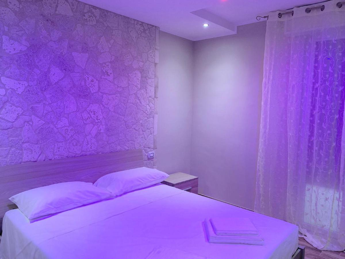 B&B New Paris & Suite Taranto Dış mekan fotoğraf